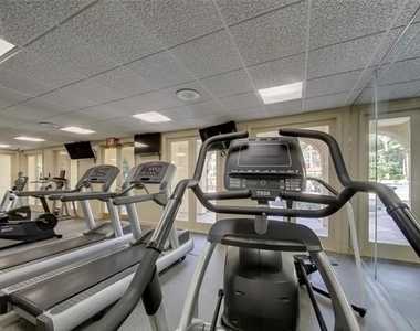 260 E Flamingo Road - Photo Thumbnail 13