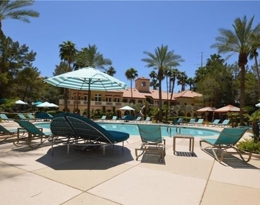 260 E Flamingo Road - Photo Thumbnail 9