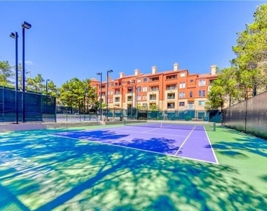 260 E Flamingo Road - Photo Thumbnail 2