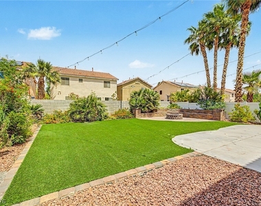 1016 Monarch Mystic Avenue - Photo Thumbnail 35