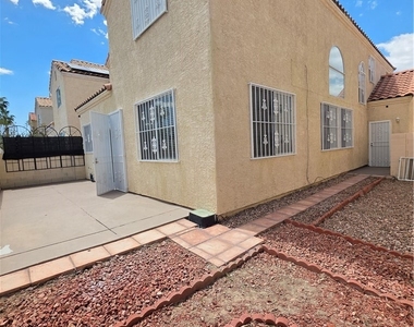 2524 Silver Shadow Drive - Photo Thumbnail 37