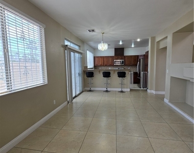 2524 Silver Shadow Drive - Photo Thumbnail 17