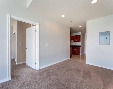 4575 Dean Martin Drive - Photo Thumbnail 5