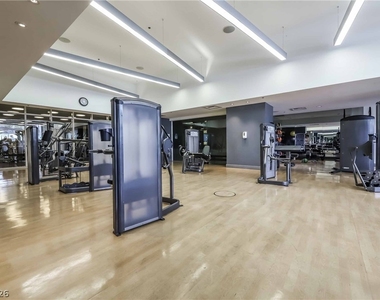 4575 Dean Martin Drive - Photo Thumbnail 33