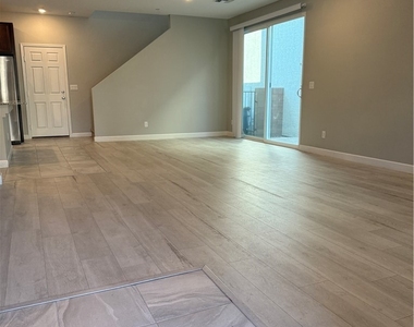 3650 Portici Lane - Photo Thumbnail 5