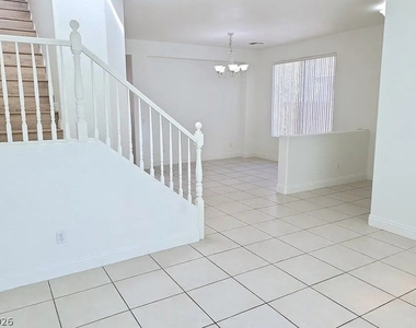 1022 Lone Pine River Avenue - Photo Thumbnail 15