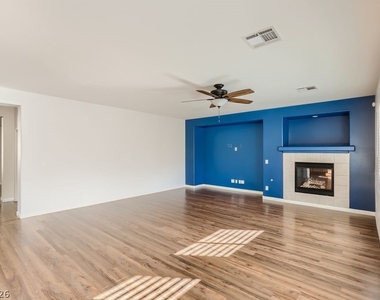 4117 Lower Saxon Avenue - Photo Thumbnail 6