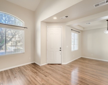 4117 Lower Saxon Avenue - Photo Thumbnail 5