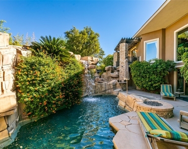 549 Regents Gate Drive - Photo Thumbnail 52
