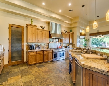 549 Regents Gate Drive - Photo Thumbnail 31