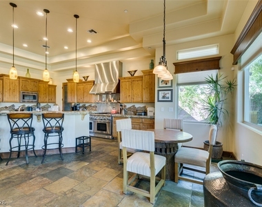 549 Regents Gate Drive - Photo Thumbnail 23