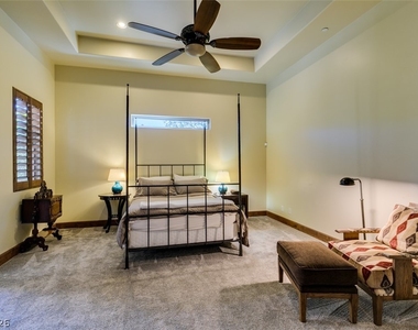 549 Regents Gate Drive - Photo Thumbnail 36