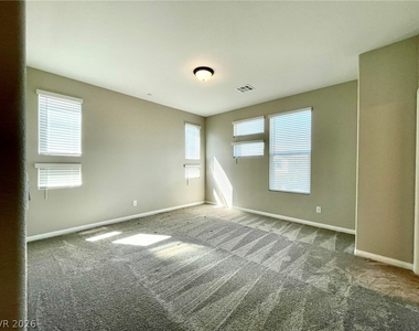 702 Cottonwood Hill Place - Photo Thumbnail 17