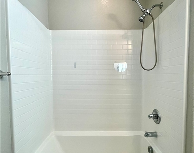 702 Cottonwood Hill Place - Photo Thumbnail 29