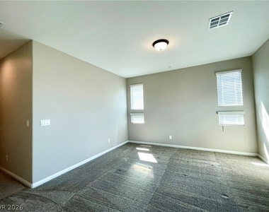 702 Cottonwood Hill Place - Photo Thumbnail 18