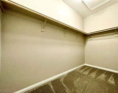 702 Cottonwood Hill Place - Photo Thumbnail 23