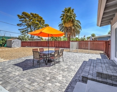 2400 Sherman Place - Photo Thumbnail 28