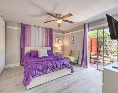 2400 Sherman Place - Photo Thumbnail 13