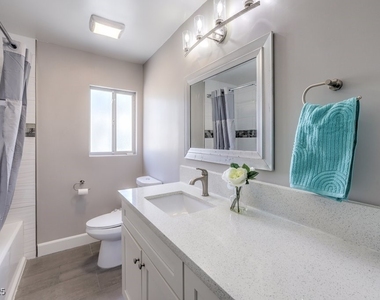 2400 Sherman Place - Photo Thumbnail 24
