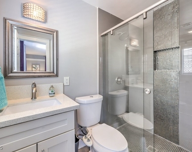 2400 Sherman Place - Photo Thumbnail 16