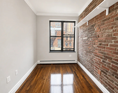 Ridge Street - Photo Thumbnail 6