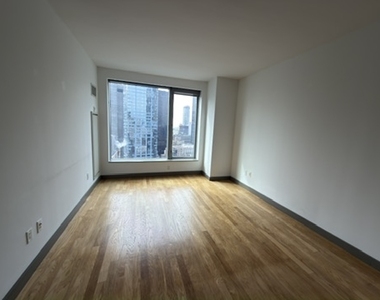 Spruce Street, New York, NY 10038 - Photo Thumbnail 1