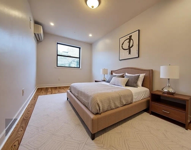 416 Wilson Avenue - Photo Thumbnail 2