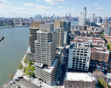 482 Kent Avenue - Photo Thumbnail 15