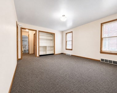 16 Highland Ave - Photo Thumbnail 13