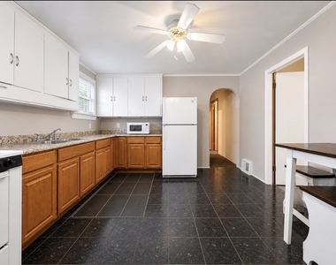 16 Highland Ave - Photo Thumbnail 2