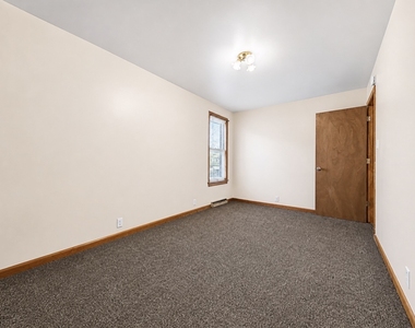 16 Highland Ave - Photo Thumbnail 12