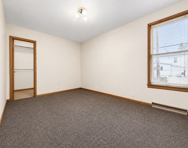 16 Highland Ave - Photo Thumbnail 10