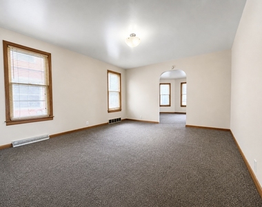 16 Highland Ave - Photo Thumbnail 9