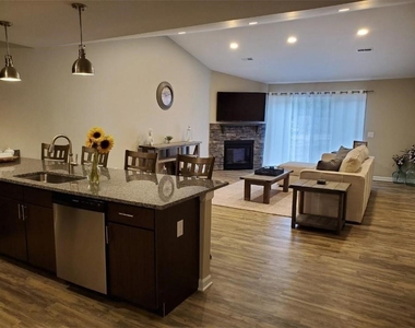 170 Heartwood Ln - Photo Thumbnail 1