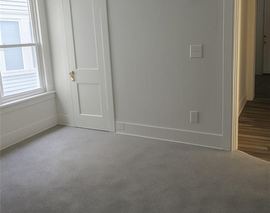 196 Englewood Avenue - Photo Thumbnail 4