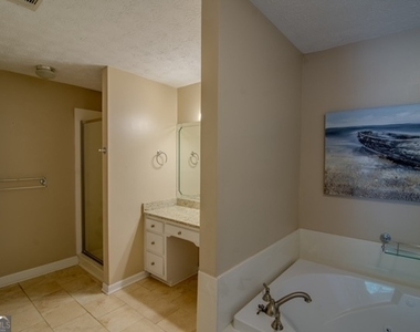 2120 Weatherstone Circle Se - Photo Thumbnail 17