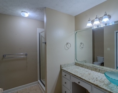 2120 Weatherstone Circle Se - Photo Thumbnail 18