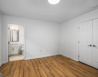 704 Durant Place Ne - Photo Thumbnail 10