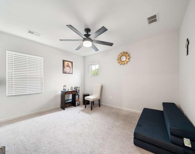8175 Scenic Ridge Way - Photo Thumbnail 31