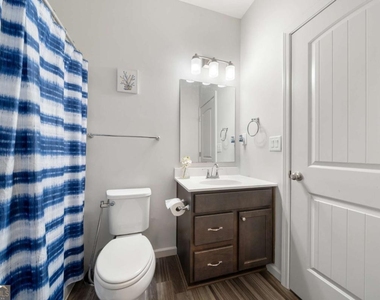 8175 Scenic Ridge Way - Photo Thumbnail 21