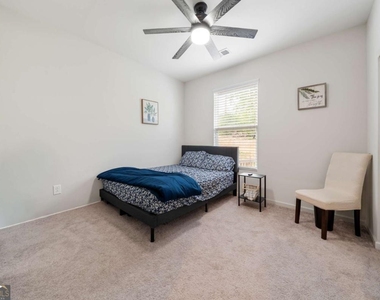 8175 Scenic Ridge Way - Photo Thumbnail 20