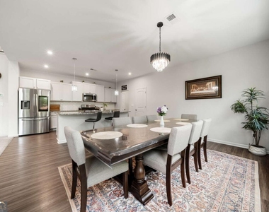 8175 Scenic Ridge Way - Photo Thumbnail 17