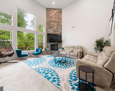 8175 Scenic Ridge Way - Photo Thumbnail 3