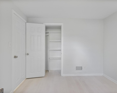 2903 Old Sewell Road - Photo Thumbnail 22