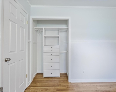 2903 Old Sewell Road - Photo Thumbnail 14