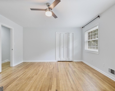 2903 Old Sewell Road - Photo Thumbnail 11
