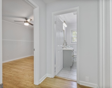 2903 Old Sewell Road - Photo Thumbnail 12