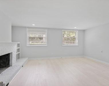 2903 Old Sewell Road - Photo Thumbnail 18