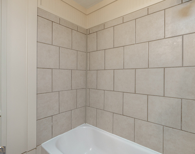 243 Boulevard - Photo Thumbnail 16