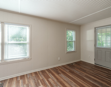 243 Boulevard - Photo Thumbnail 18